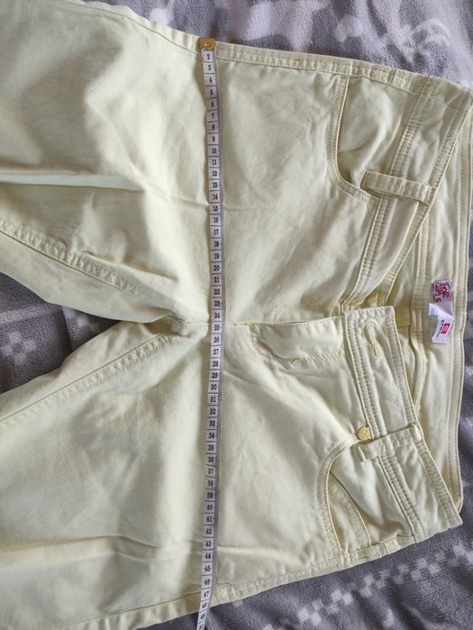 Piękne spodnie materiałowe M Cropp