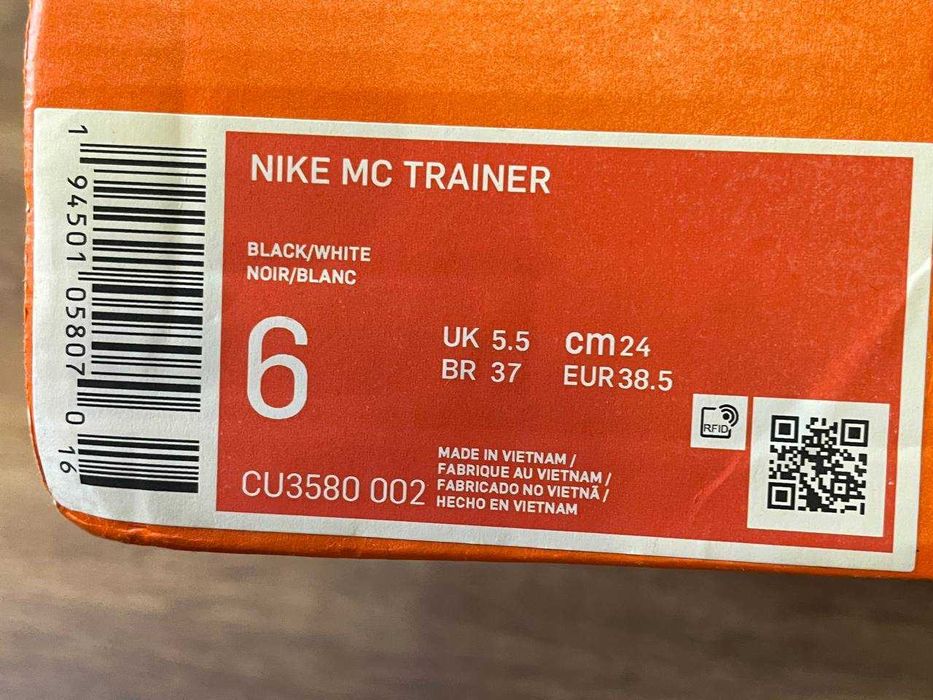 Жіночі кросівки Nike MC TRAINER. Оригінал!!! 38,5 розмір.