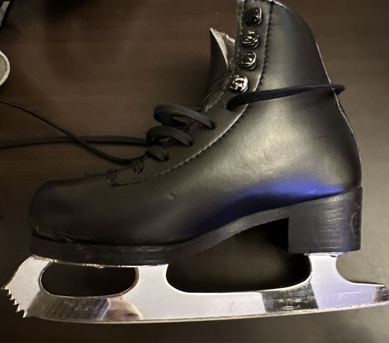 Продам коньки GRAF Ace G