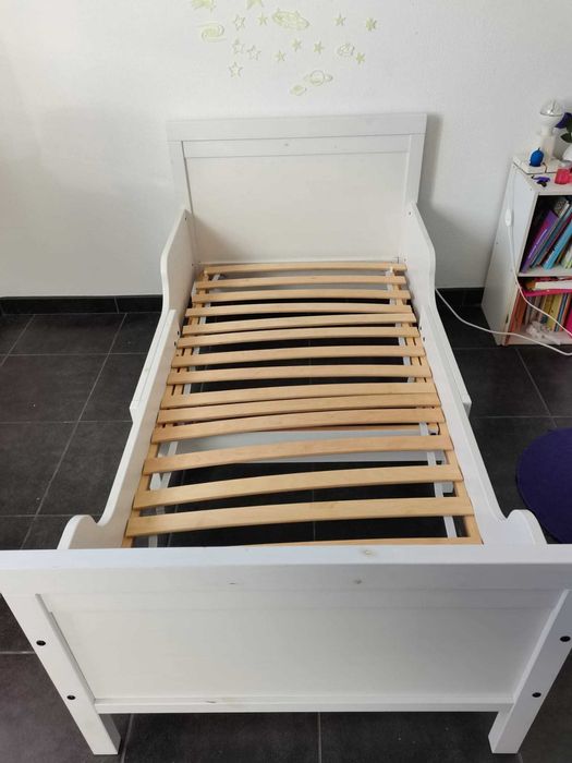 Cama criança e extras