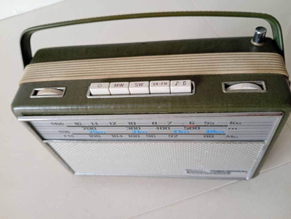 Rádio retro antigo