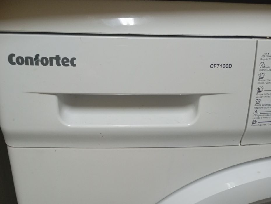 Máquina de Lavar Confortec CF7100D