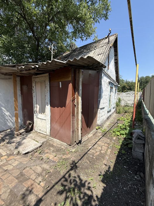 Продається будинок в місті ( район Червоного Каменю)