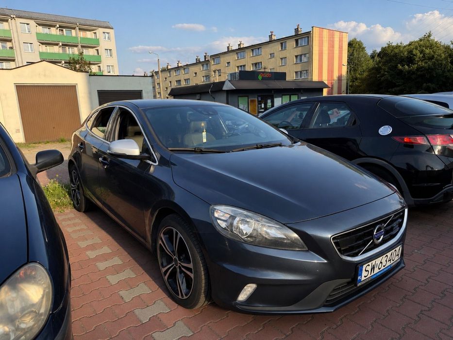 Volvo V40