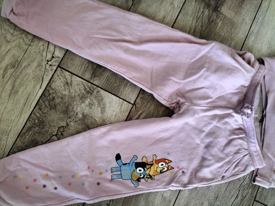 Dres dla dziewczynki 128 Bluey