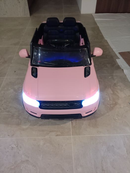 Auto dla dzieci ramiz land rover różowy