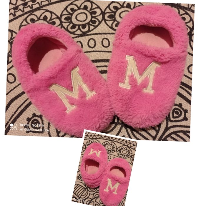 Kapcie dla dziewczynki od spodu podeszwa gumowa rozmiar 33