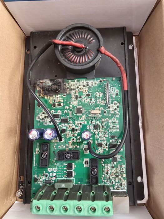 Regulator mppt epever 2206 20 A