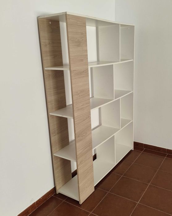 Estante / Móvel de Arrumação