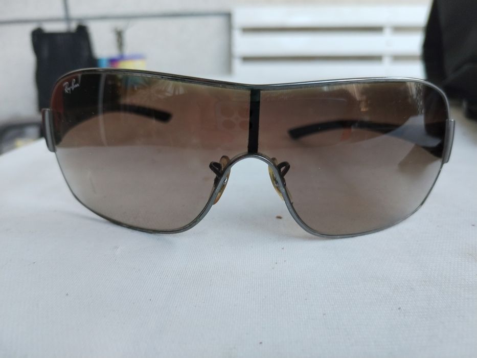 Óculos Rayban lentes castanhas.  Verdadeiros