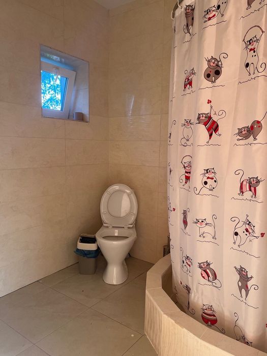 Сдам уютный дом  с баней  На берегу пруда.