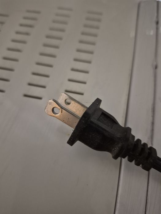 Продам мини кухню - 3 в 1 ( духовка, кавоварка, плита- США) на запчаст