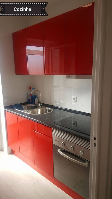 T1 central remodelado semi equipado rua Morais Soares