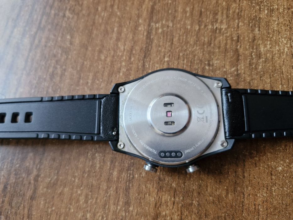 Smartwatch TICWATCH Pro model WF12106