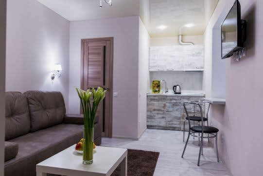 Пр.Гагарина 76 , почасово 650/2часа