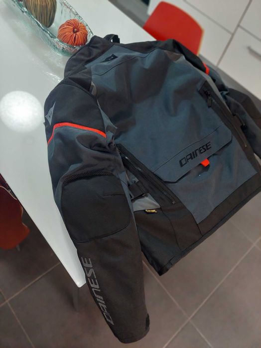Blusão Verão/Inverno Dainese,novo,  tamanho 54