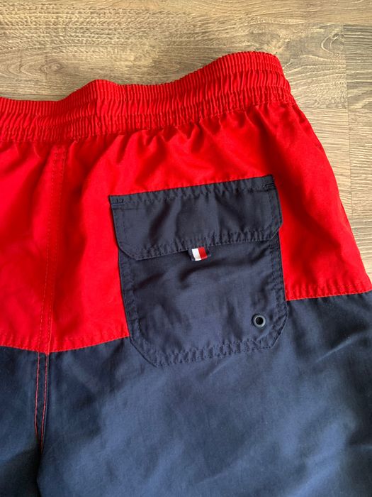 Шорти Tommy Hilfiger сині з червоним шорты