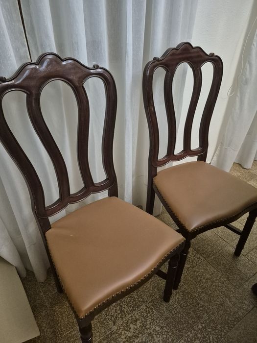 Conjunto de 6 cadeiras em madeira mogno