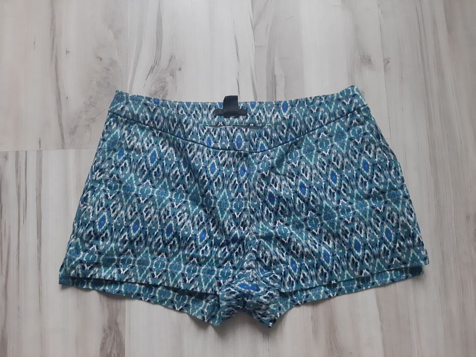 Niebieskie wzorzyste szorty h&m