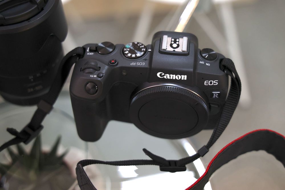 Фотокамера Canon EOS RP 24-105 + Карта пам'яті 256 GB U3 (офіційна гарантія Canon в Україні)