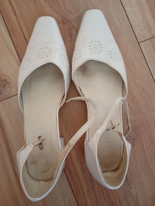 Buty komunijne Isabella, rozmiar 35