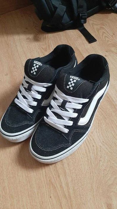 sapatilhas vans praticamente novas