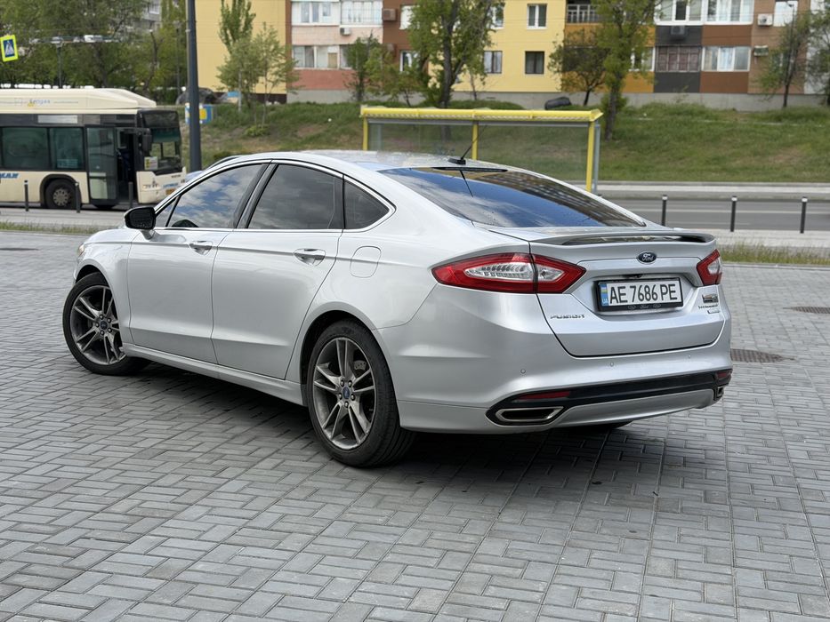Ford Fusion  Titanium