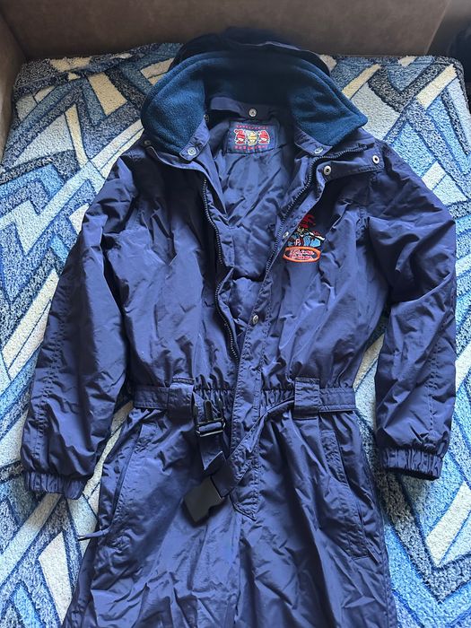 Лыжный костюм / комбинезон женский