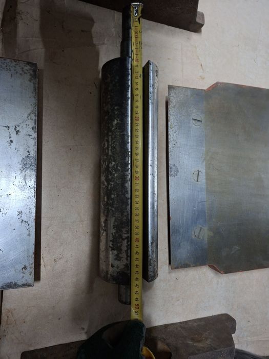 Wał, kliny, blaty, piasta wyrowniarki strugarki do drzewa