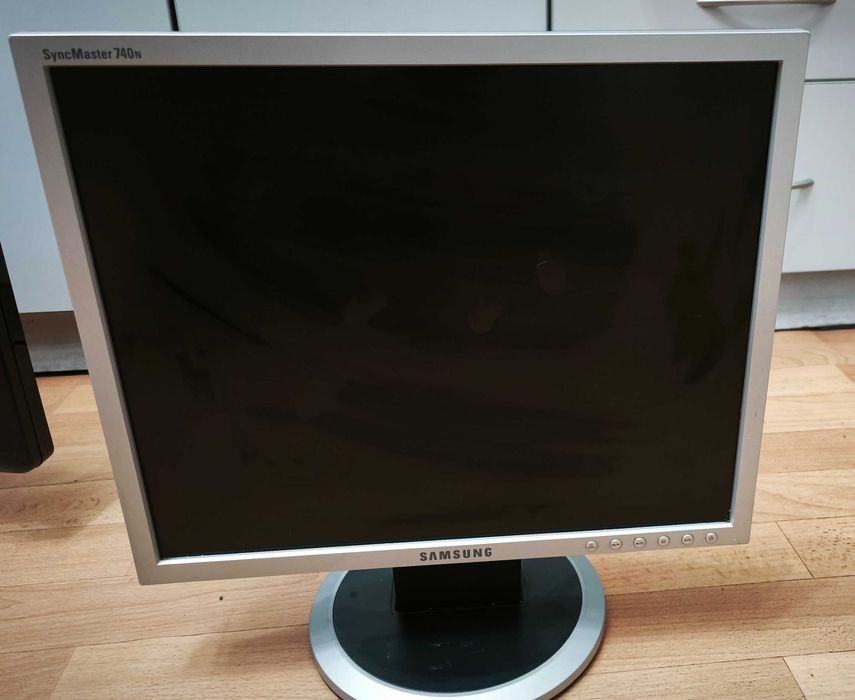 Монитор Samsung 17'