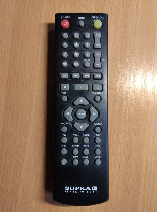 Пульты от видеомагнитофона Samsung и HDD/DVD плеера SUPRA