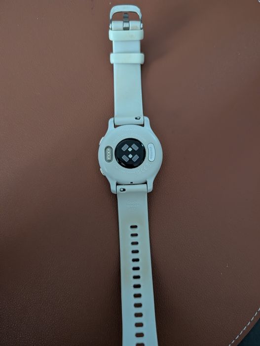 Zegarek Garmin Venu 2s beż