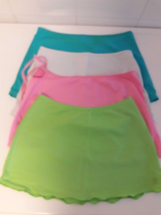 Conjunto de saias/saídas  de praia