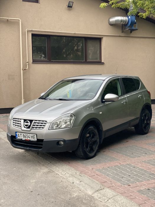 Nissan Qashqai 2.0 дизель АВТОМАТ