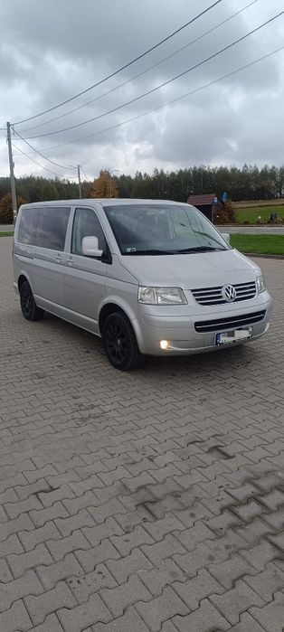 VW Transporter T5- zarejestrowany na 8 osób