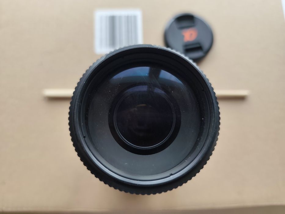 Objetiva Sony 75-300