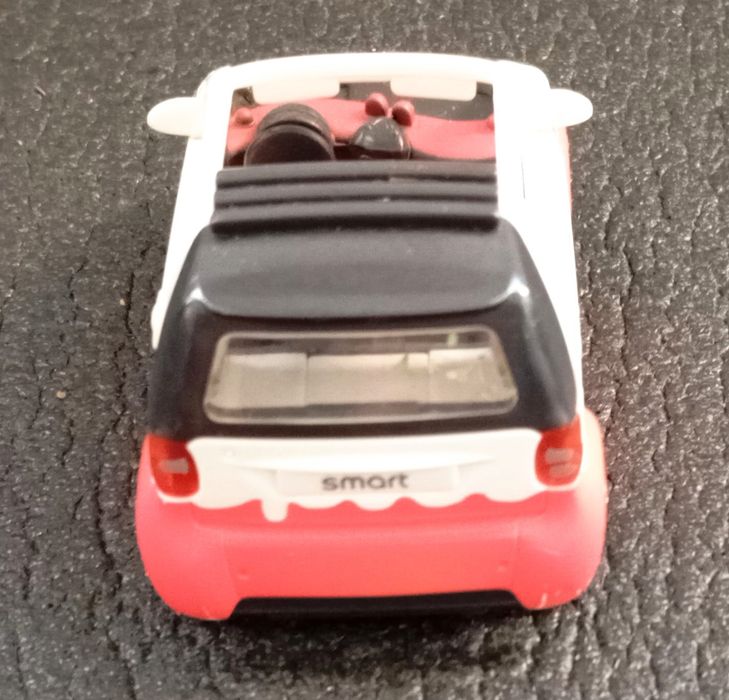 Kinder Smart For two Cabrio (falta pneus).