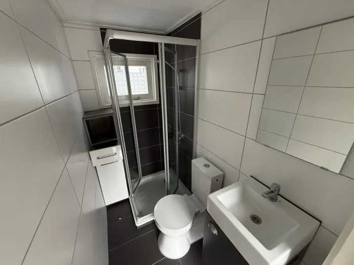 LINDA CASA COM 1 QUARTO