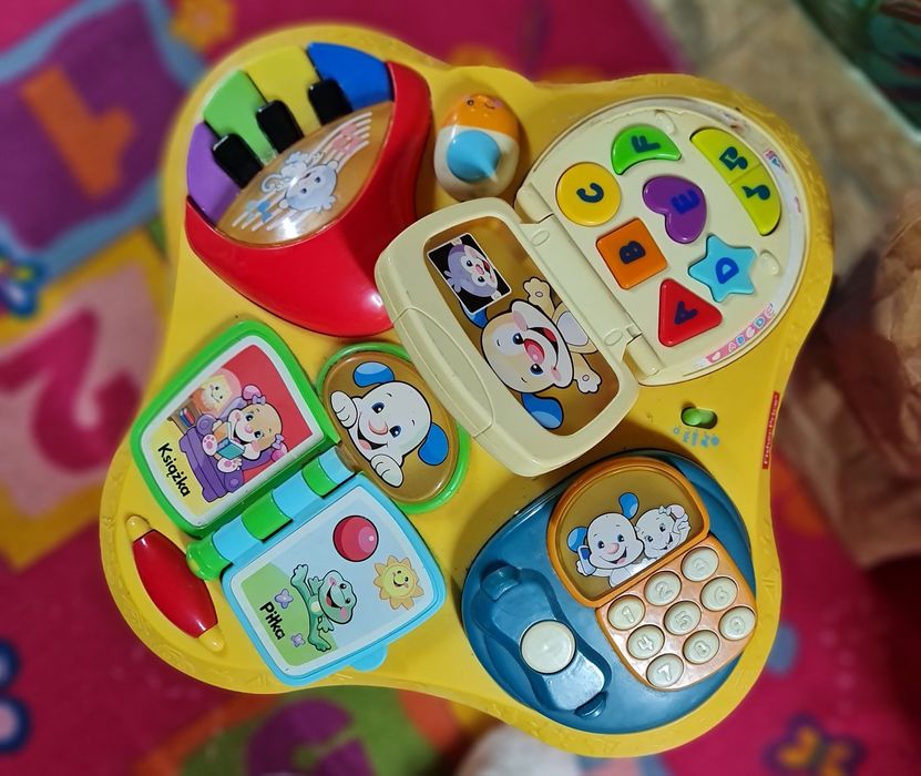 Stoliczek uczniaczek fisher price interaktywne
