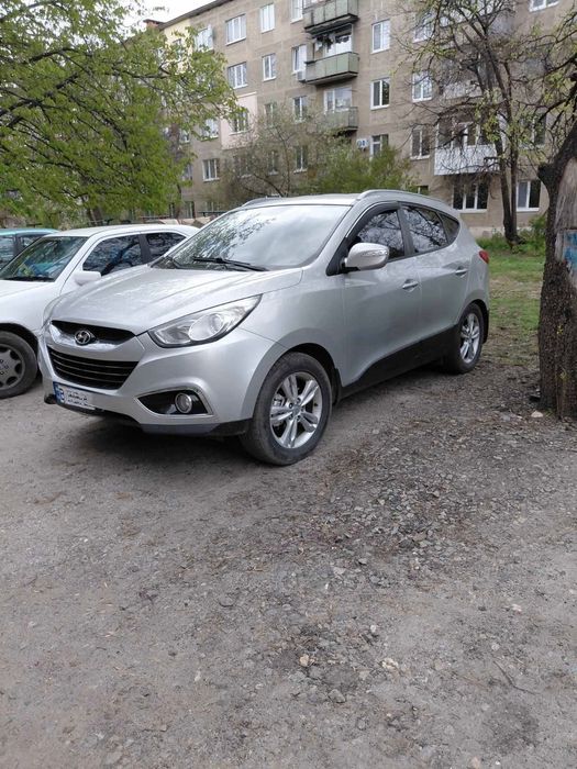 Продаж авто бу 2010