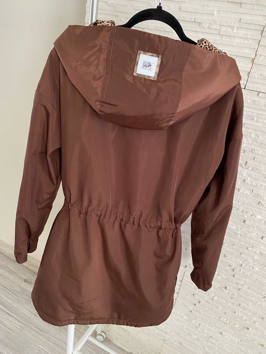 La diva mia czekoladowa parka z ozdobnym printem animal S-M