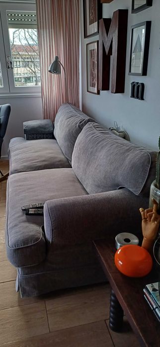 Sofá 4 lugares ,Bom estado