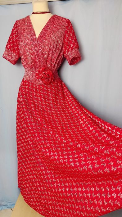 Sukienka na wesele brokatowa. na Sylwestra, karnawał roz. 40/42/44