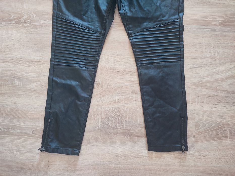 Spodnie z imitacji skóry Dorothy Perkins