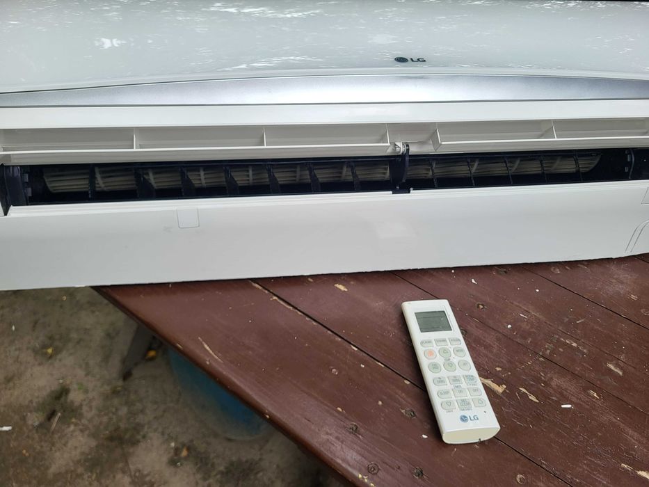 Klima parownik ścienny LG Multi Deluxe MS09AQ (ASNW09GRBLO)
