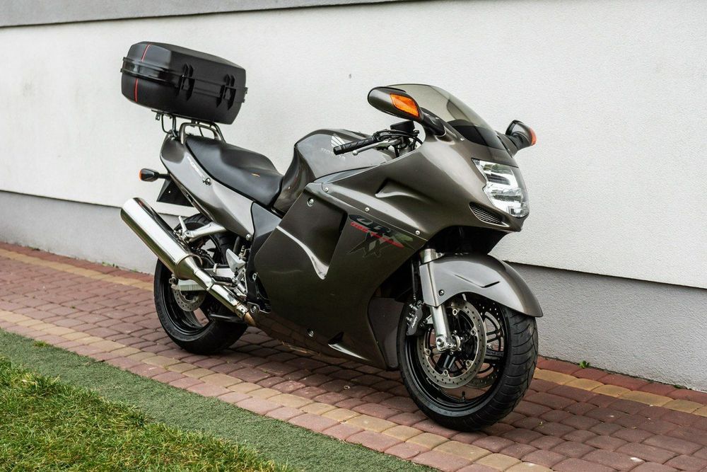 Honda CBR 1100 XX BLACKBIRD Raty Transport Największy Wybór MEGA Zadbana KUFER