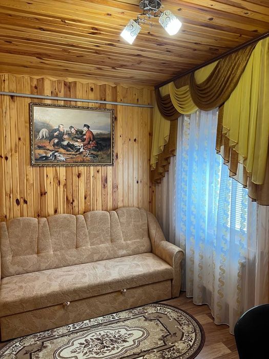 Будинок  на Дніпрі, с. Загатка