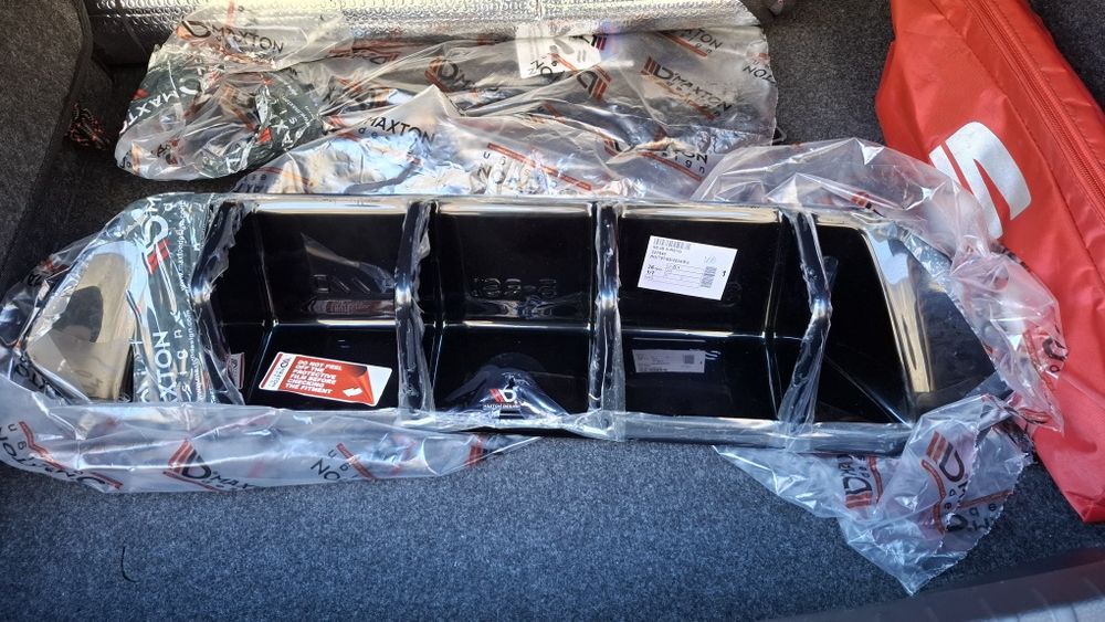 MAXTON Difusor traseiro e saias laterais traseiras SEAT IBIZA KJ