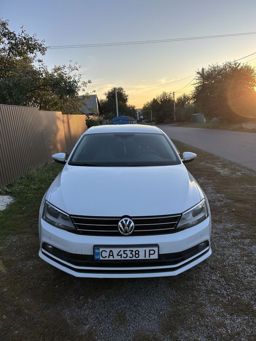 Продається Volkswagen jetta 2016 року 1.6 дизель