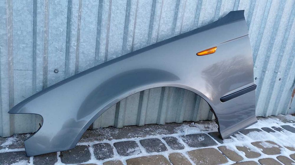 Błotnik Lewy Przód Bmw E46 sedan kombi Lift Polift Szary metallic